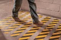 Rotolo Safety-Walk a bande giallo-nero (071.SWNG.mis)